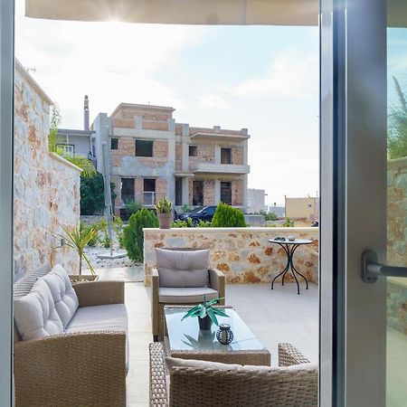 Vakakis Family Luxury Studios 2 Palaiochora Exterior foto