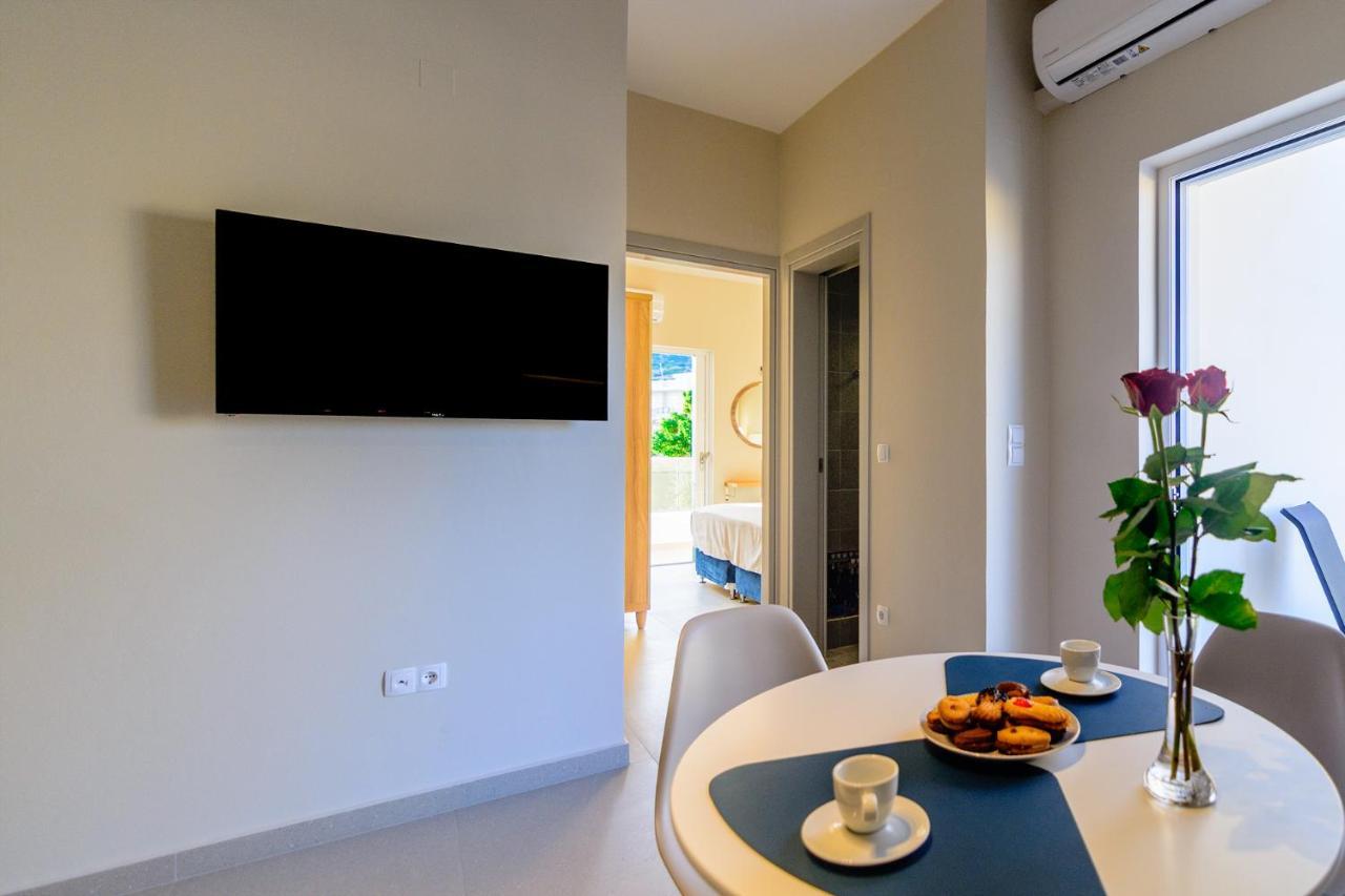 Vakakis Family Luxury Studios 2 Palaiochora Exterior foto